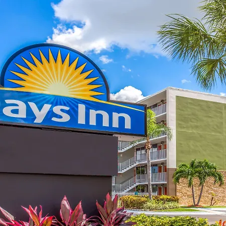 Days Inn By Wyndham Fort Lauderdale Airport Cruise Port